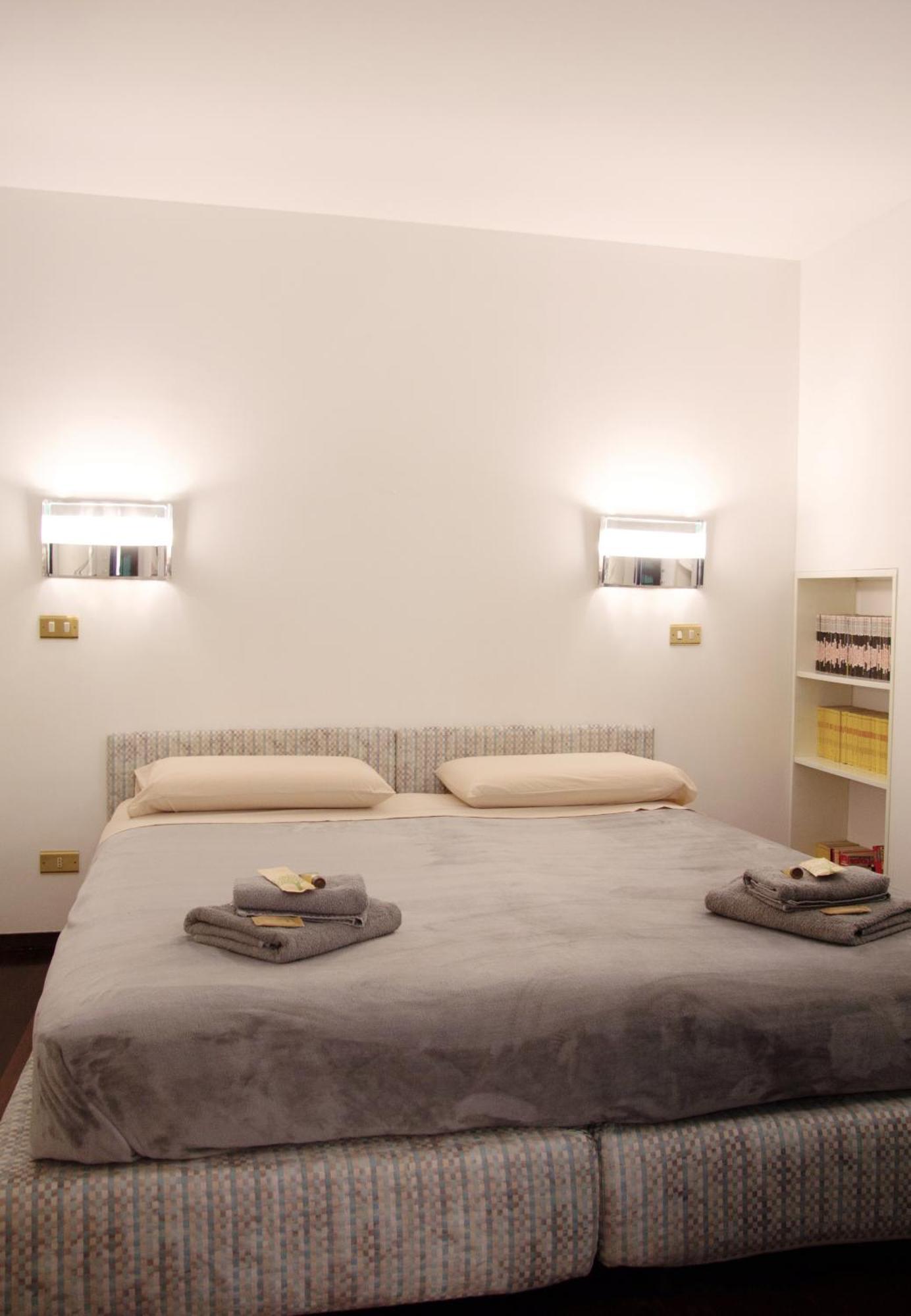 Apartamento Un Gioiello Sotto Le Due Torri Bolonia Exterior foto
